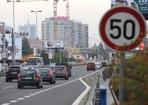 Nebezpečí v podobě striktního dodržování povolené rychlosti